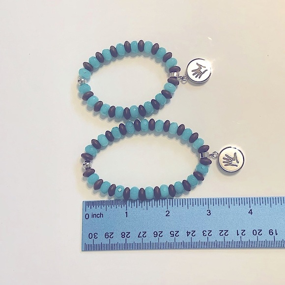 Rustic Cuff Hand In Hand Bracelet Duo - Picture 6 of 7